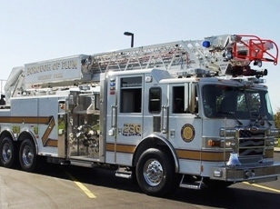 Truck 236, Holiday Park Volunteer Fire Department, photo by Sta 236