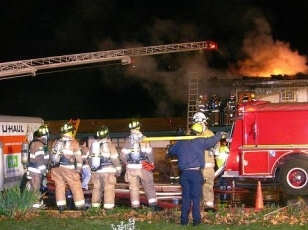 Motel fire, photo by Seville VFC, Sta 251